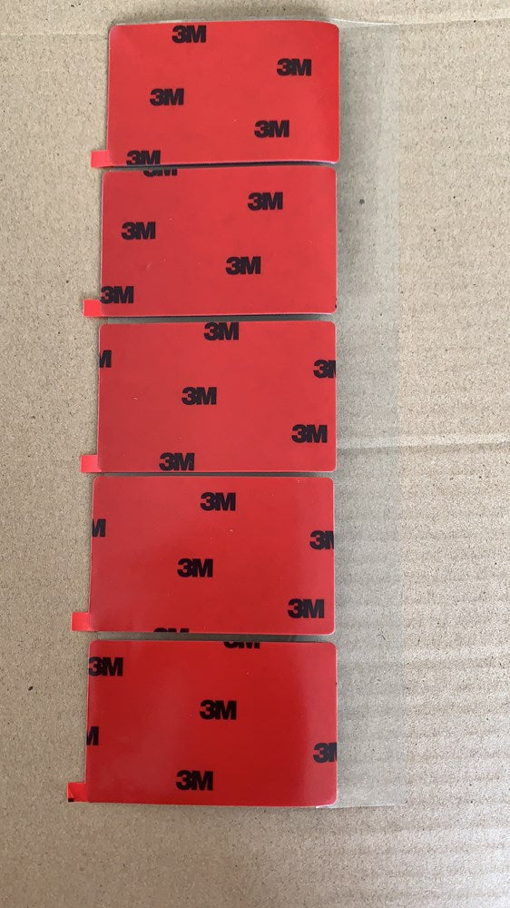 3M strong adhesive for mounting to smooth surfaces easy pull tab